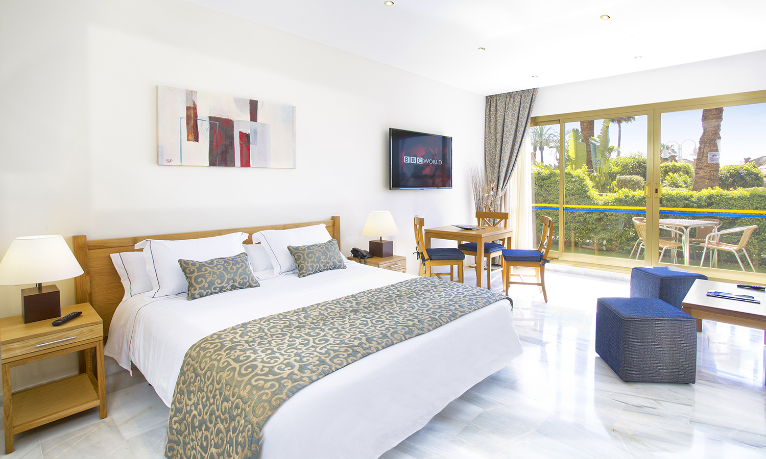 Our fully open-plan Garden Suites provide luxury accommodation for guests with limited mobility.